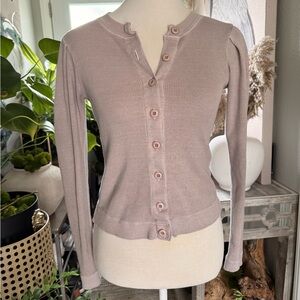 AMO Ribbed PUFF SLEEVE CARDIGAN in FAWN